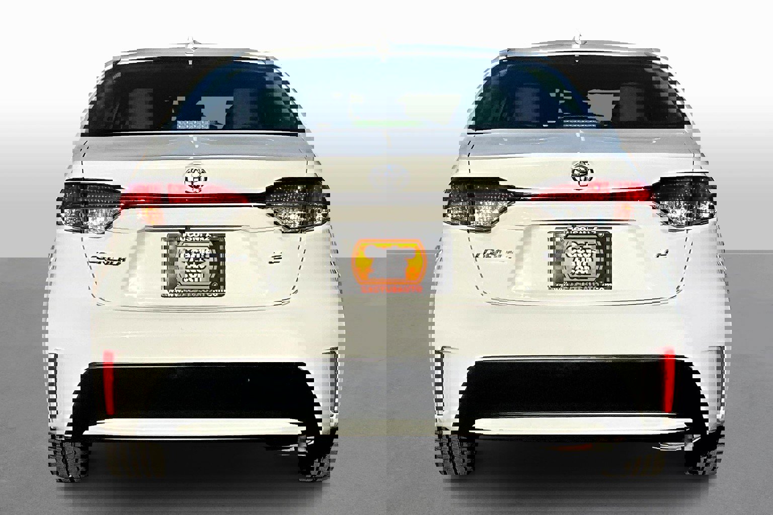 Used 2021 Toyota Corolla LE w/ Carpet Mat Package (TMS) image 4