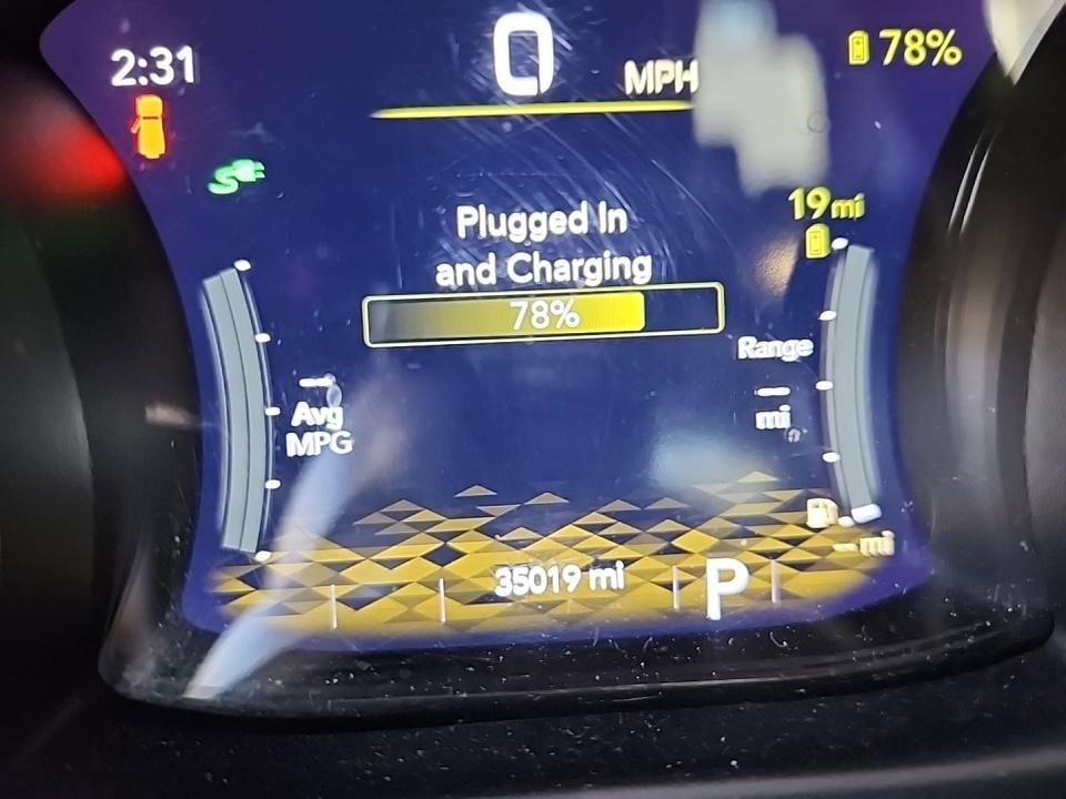 Used 2022 Jeep Wrangler Unlimited Sahara w/ Cold Weather Group image 10