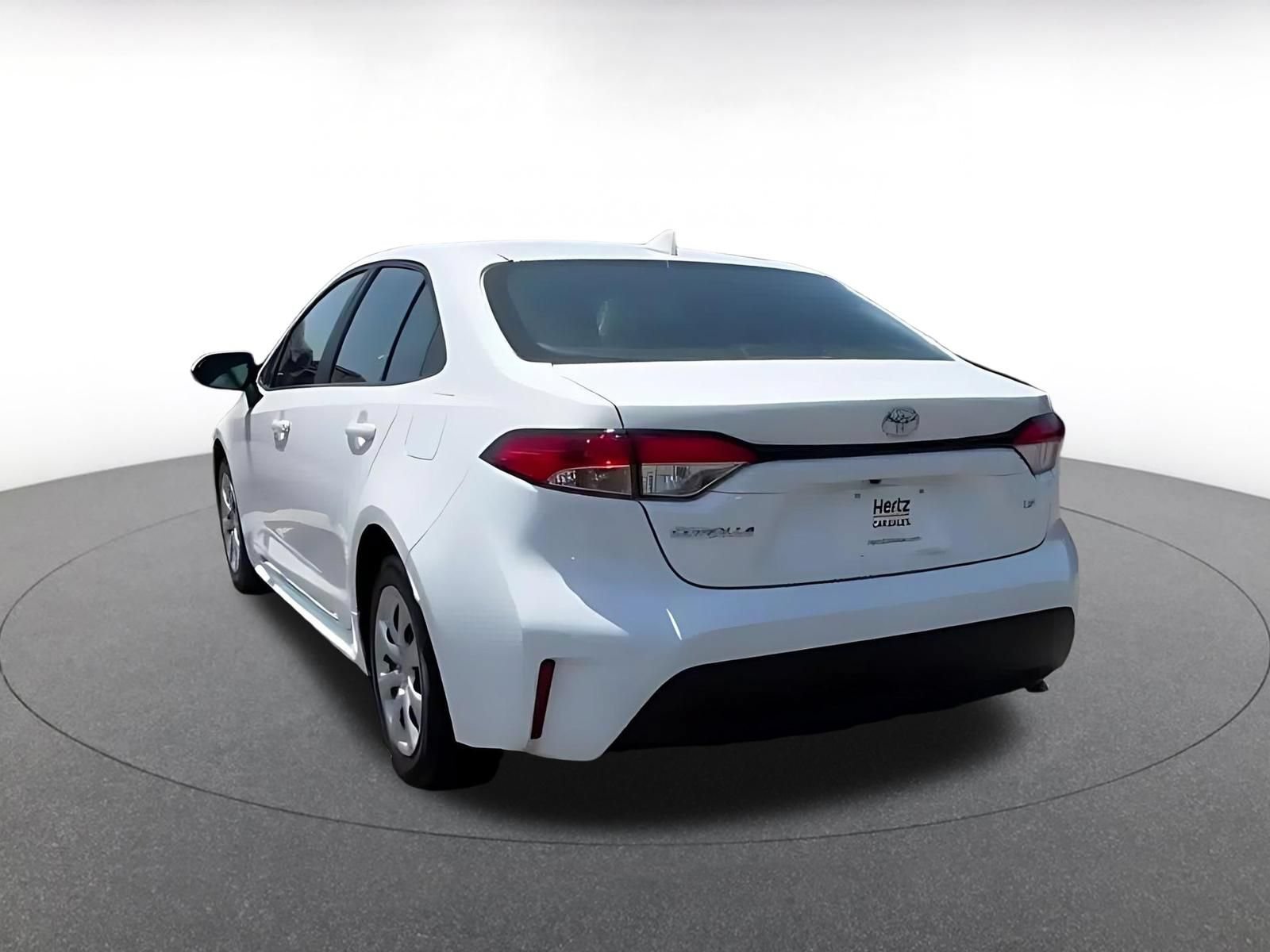 Used 2025 Toyota Corolla LE FWD image 12