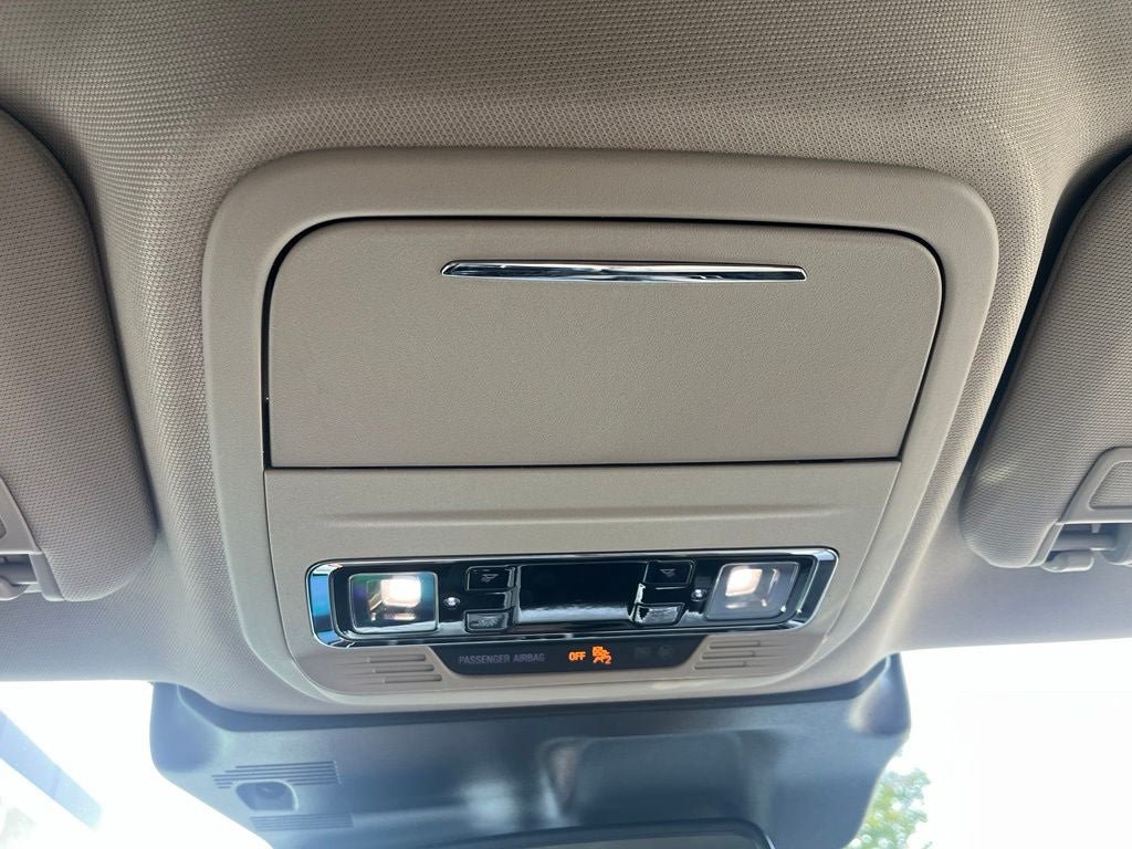 Used 2025 Lincoln Corsair AWD image 37