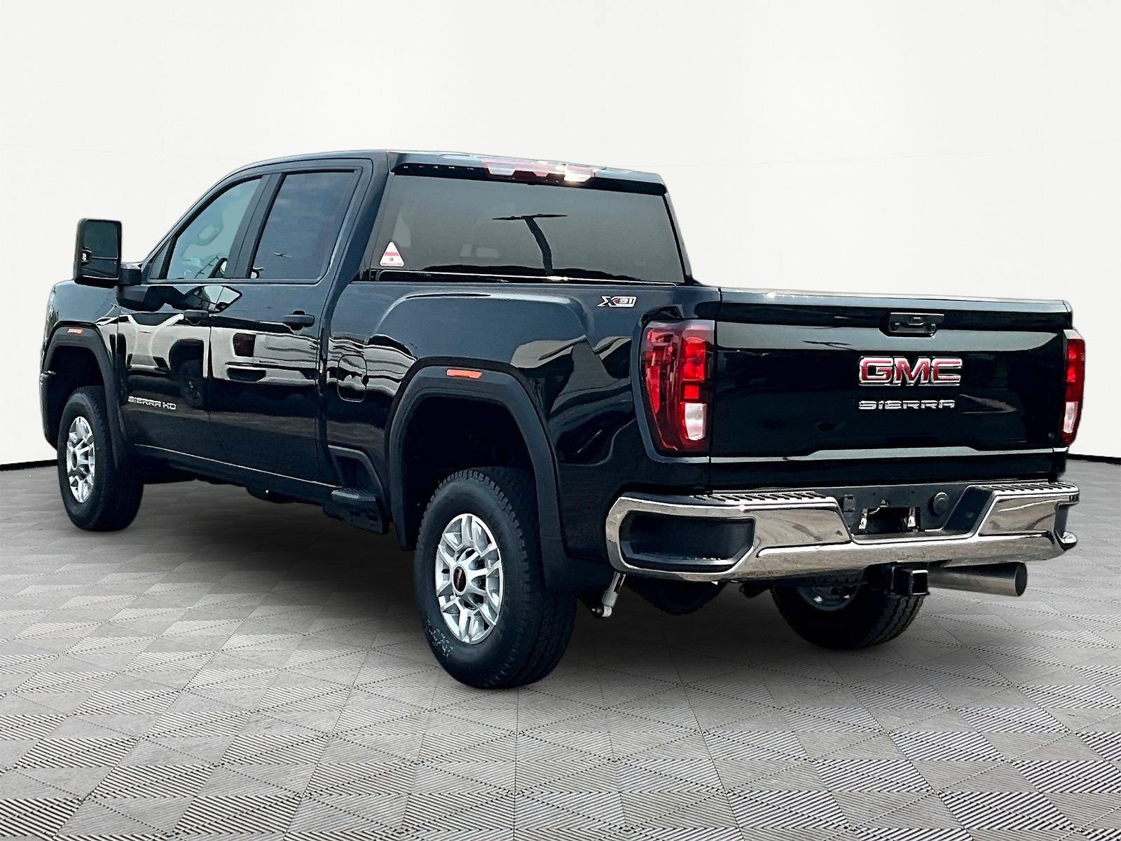New 2026 GMC Sierra 2500 Pro w/ Convenience Package AWD/4WD image 4