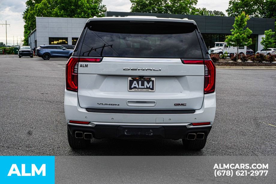 Used 2025 GMC Yukon Denali AWD/4WD image 11