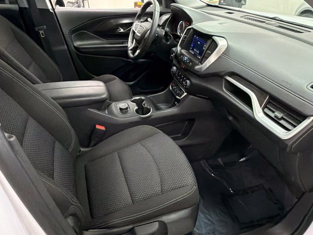 Used 2024 GMC Terrain SLE AWD/4WD image 9
