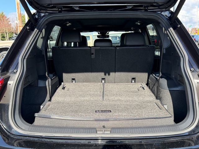 Used 2020 Volkswagen Tiguan SEL Premium R-Line image 33