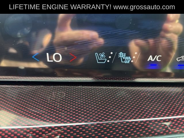 New 2027 Chevrolet Traverse RS w/ LPO, Floor Liner Package AWD/4WD image 17