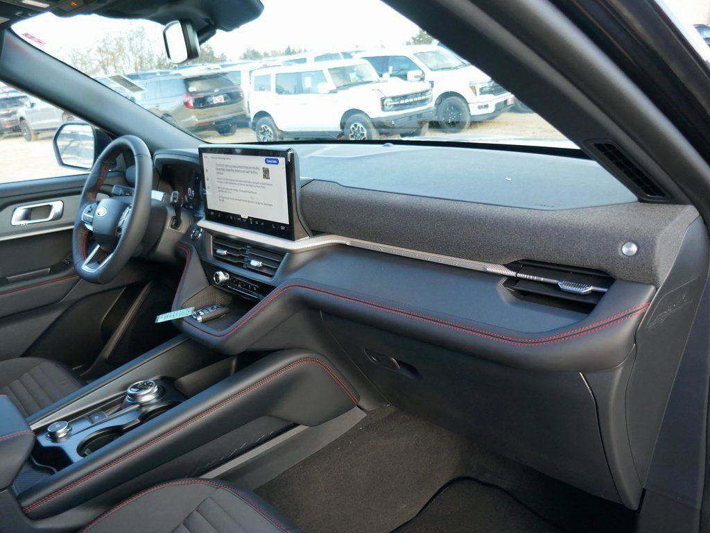 New 2026 Ford Explorer ST-Line w/ ST-Line Street Pack AWD/4WD image 10