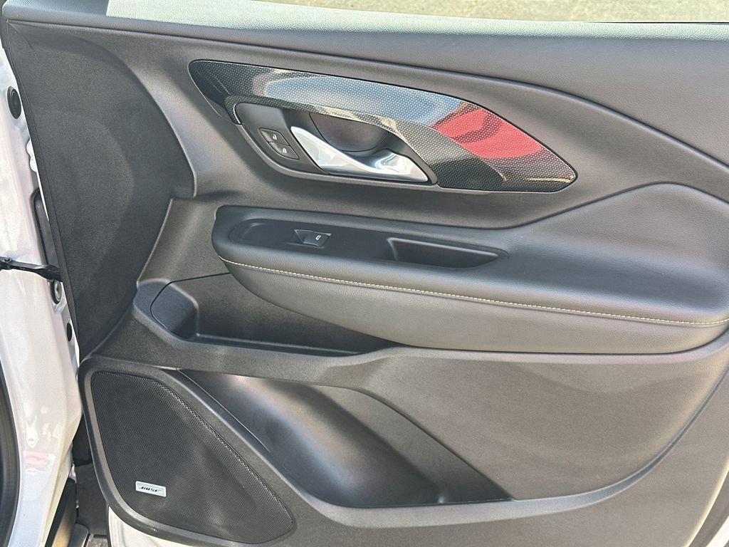 Used 2024 GMC Terrain AT4 w/ Infotainment Package II image 14