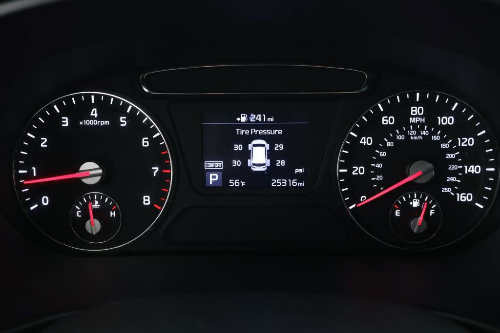 Used 2020 Kia Sorento LX image 12