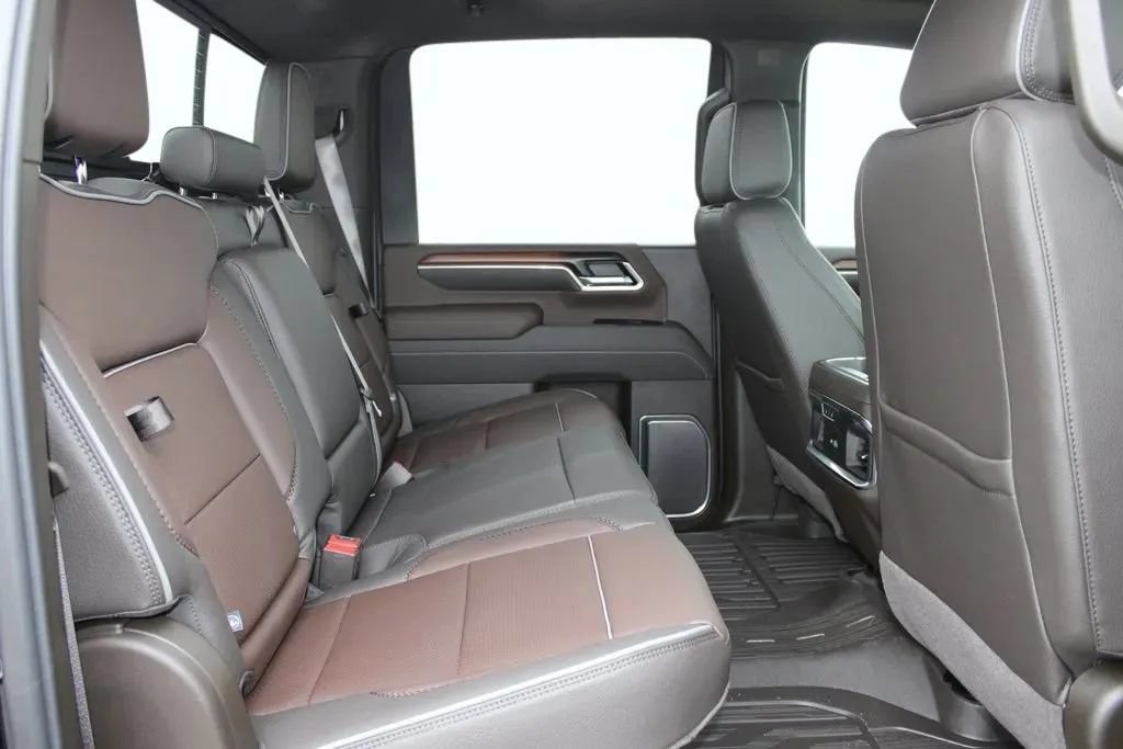 New 2026 GMC Sierra 3500 Denali AWD/4WD image 23