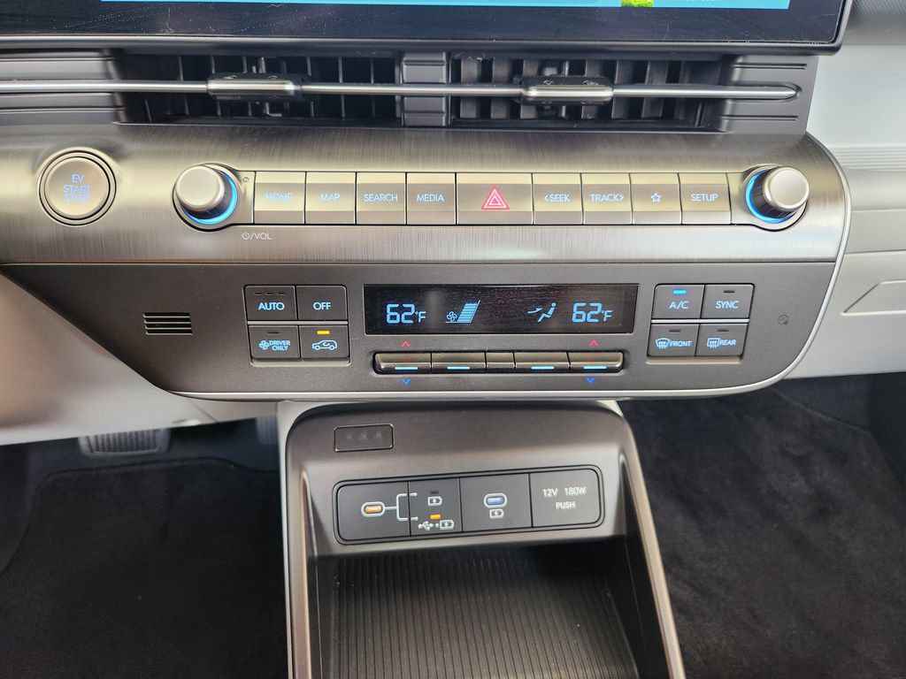 Used 2024 Hyundai Kona SE FWD image 20