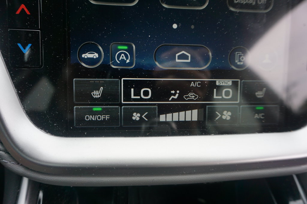 Used 2024 Subaru Outback Premium AWD/4WD image 12