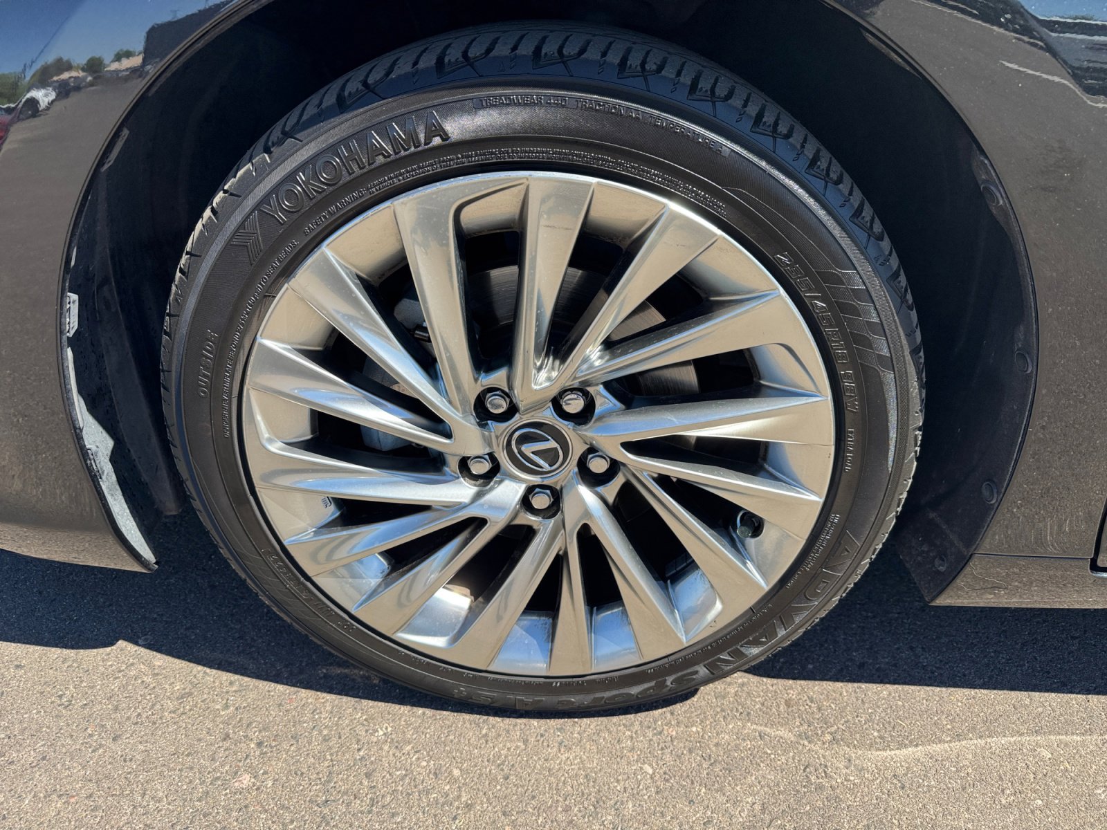 Used 2019 Lexus ES 300h w/ Luxury Package image 26