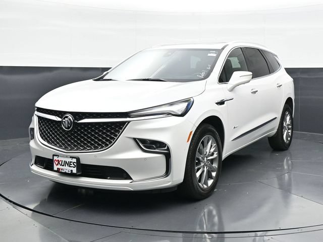 Used 2023 Buick Enclave Avenir w/ Avenir Technology Package AWD/4WD image 5