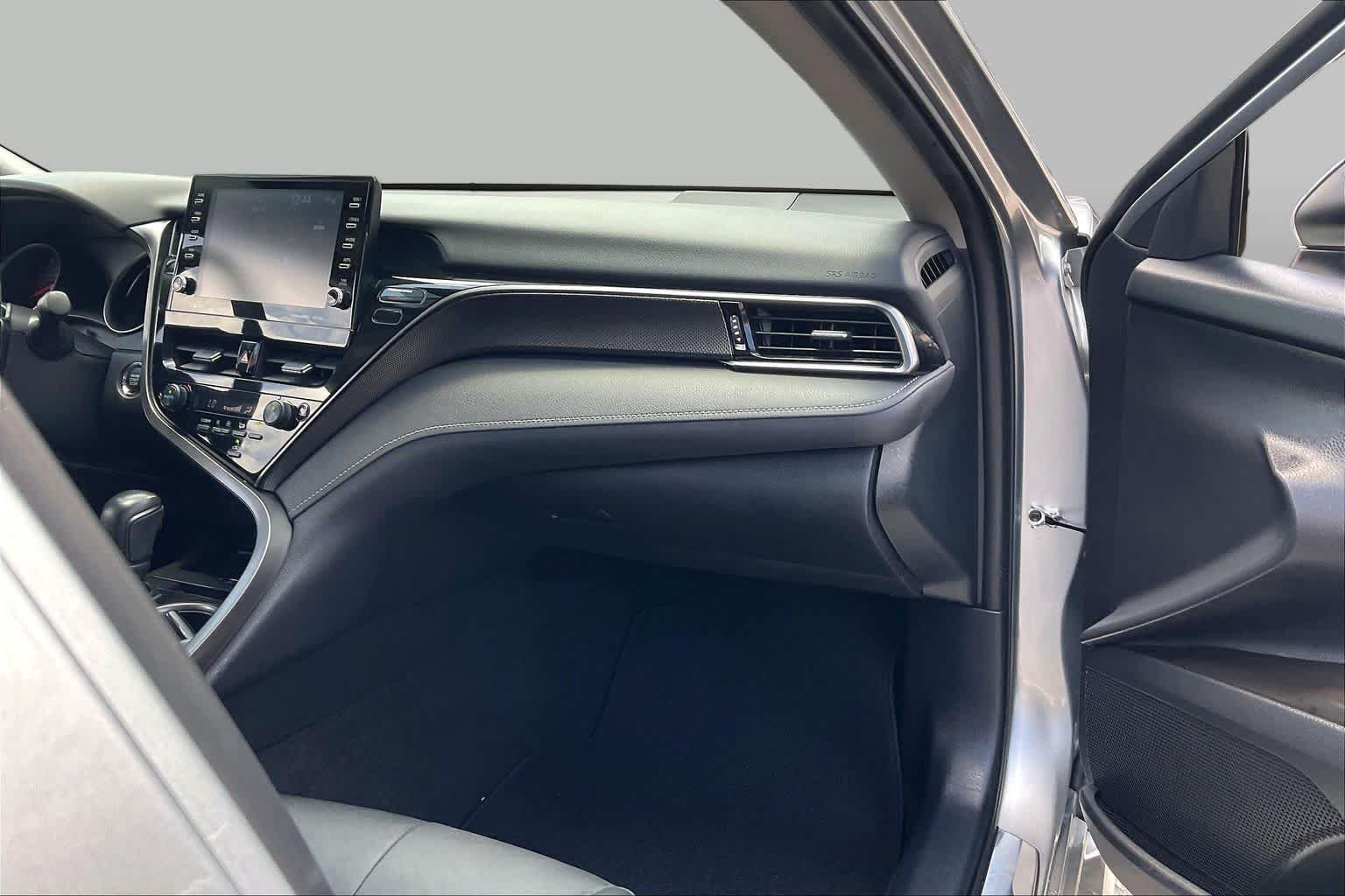 Used 2024 Toyota Camry XSE FWD image 19