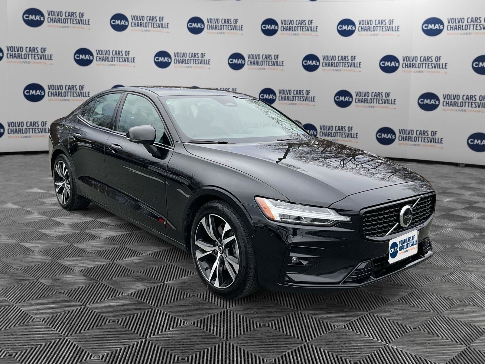 Certified 2025 Volvo S60 B5 Plus AWD/4WD image 7