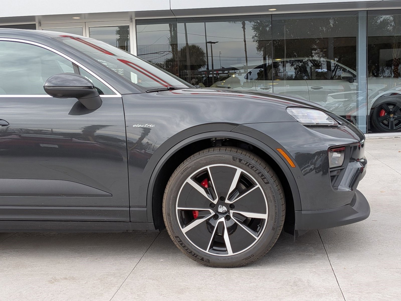 New 2026 Porsche Macan 4S Electric image 11