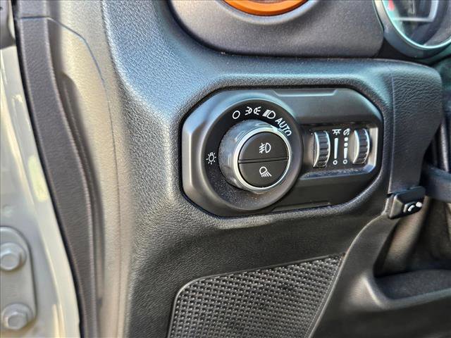 Used 2020 Jeep Gladiator Mojave w/ LED Lighting Group image 11