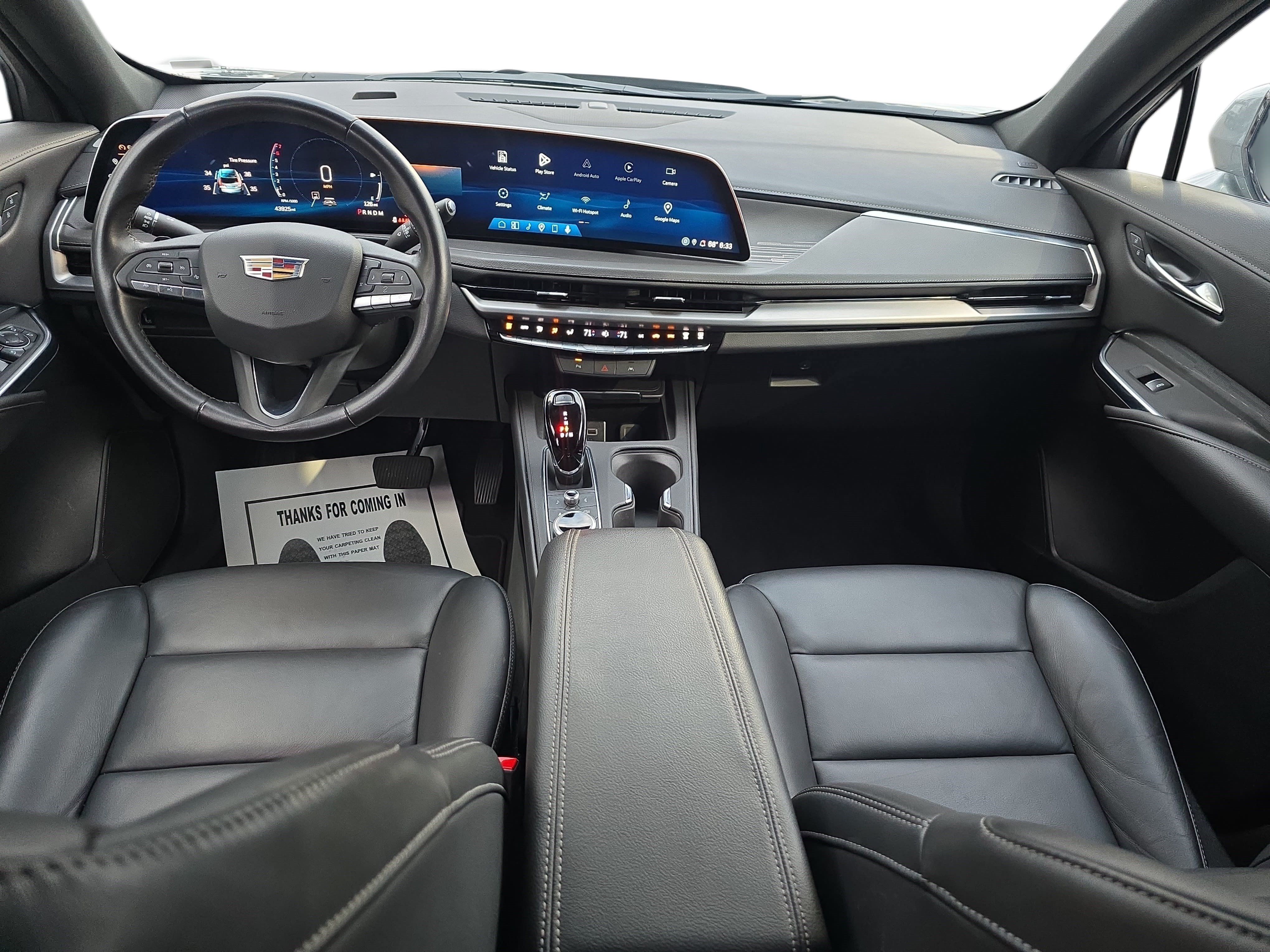 Used 2025 Cadillac XT4 Premium Luxury FWD image 9