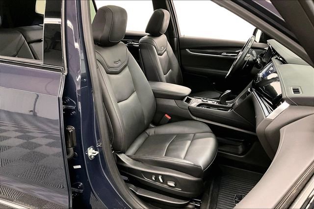 Used 2024 Cadillac XT6 Sport w/ Technology Package image 8