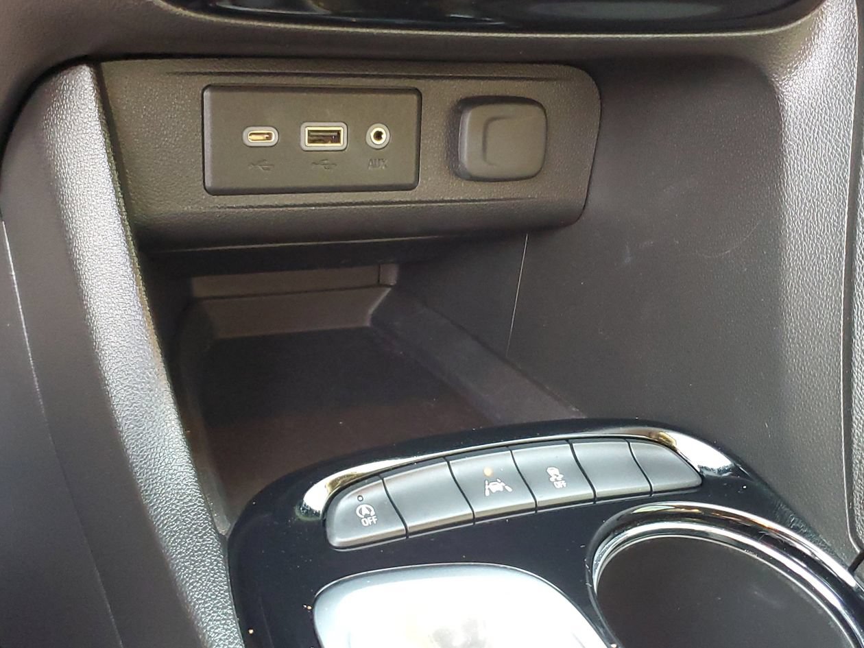 Used 2021 Buick Encore GX Select FWD image 22