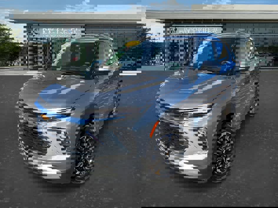 Used 2025 Chevrolet TrailBlazer LT image 4