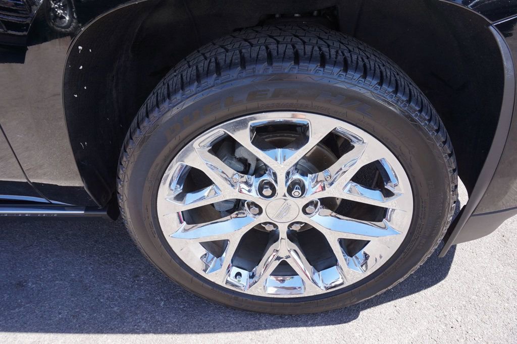 Used 2016 Cadillac Escalade Platinum image 17