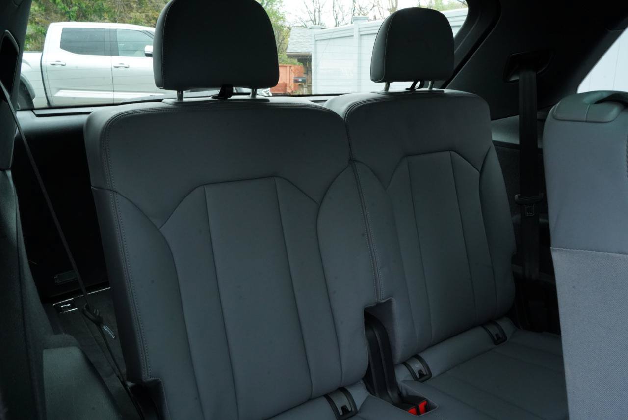 Used 2025 Audi SQ7 Premium Plus AWD/4WD image 59