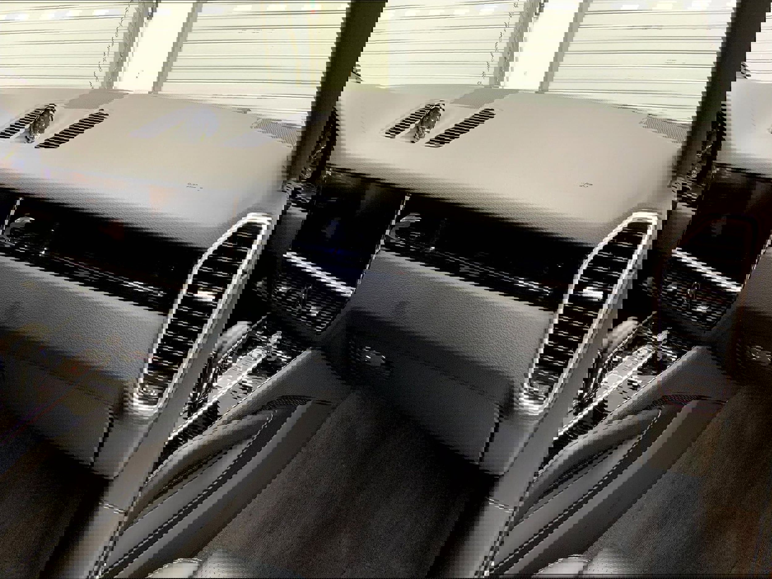 Used 2022 Porsche Cayenne E-Hybrid image 21