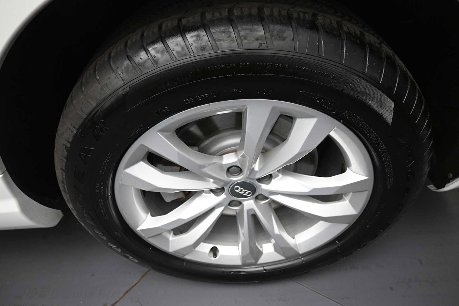 Used 2019 Audi Q7 3.0T Premium w/ Convenience Package AWD/4WD image 14