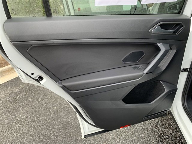 Used 2019 Volkswagen Tiguan SEL R-Line image 15