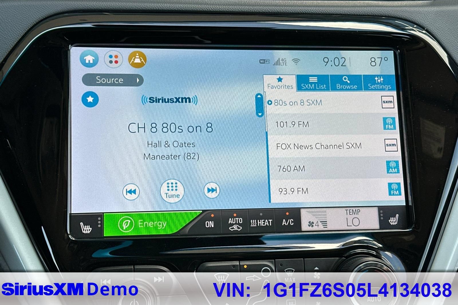 Used 2020 Chevrolet Bolt Premier w/ Infotainment Package FWD image 39