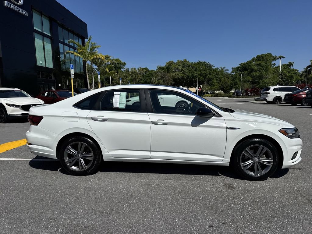 Used 2019 Volkswagen Jetta R-Line w/ R-Line Cold Weather Package image 6