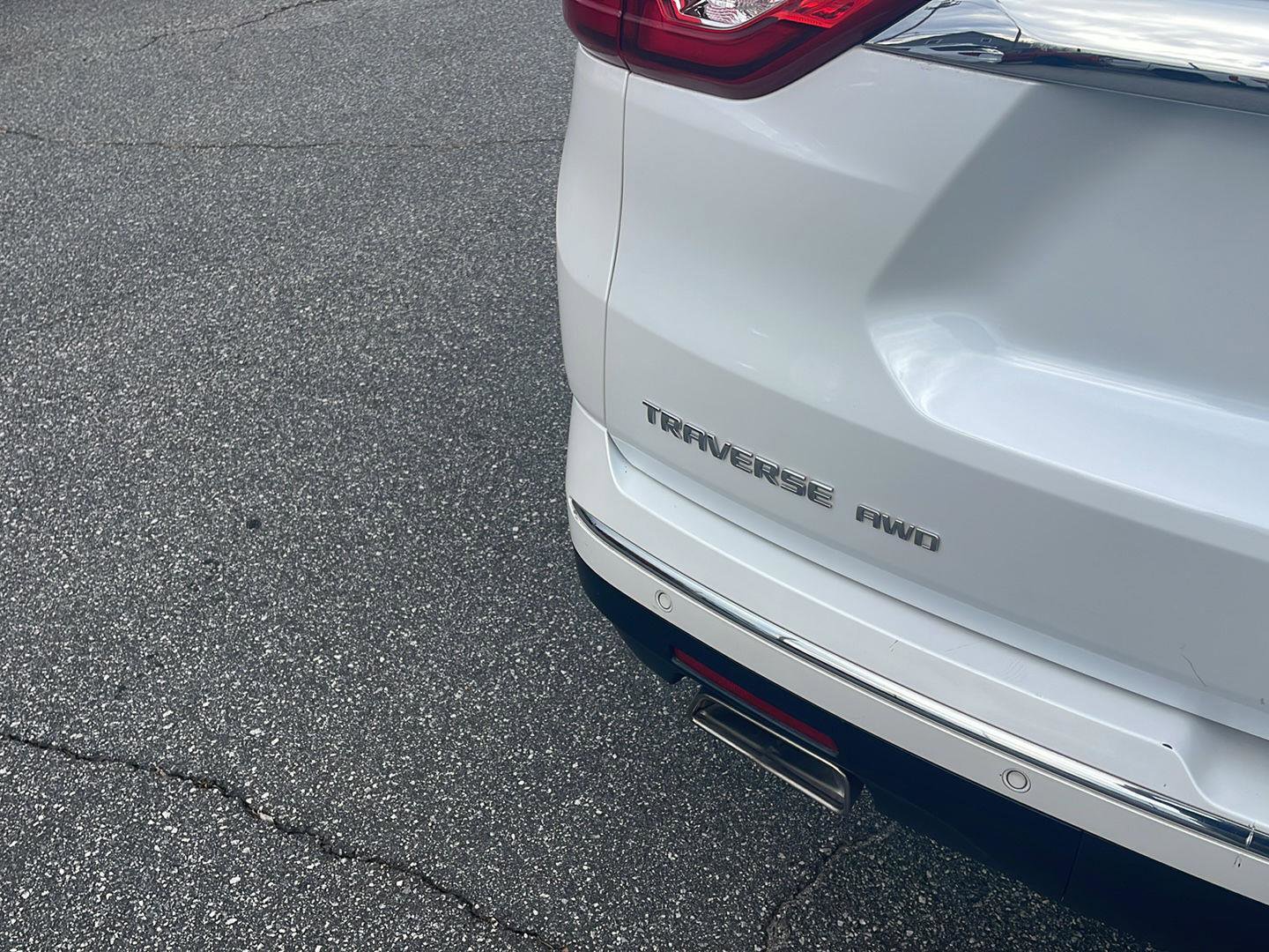 Used 2019 Chevrolet Traverse High Country w/ LPO, Floor Liner Package image 5