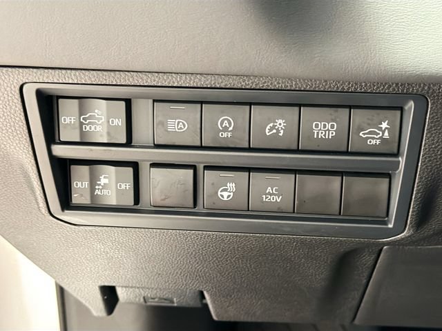 Certified 2025 Toyota Tundra Platinum AWD/4WD image 9