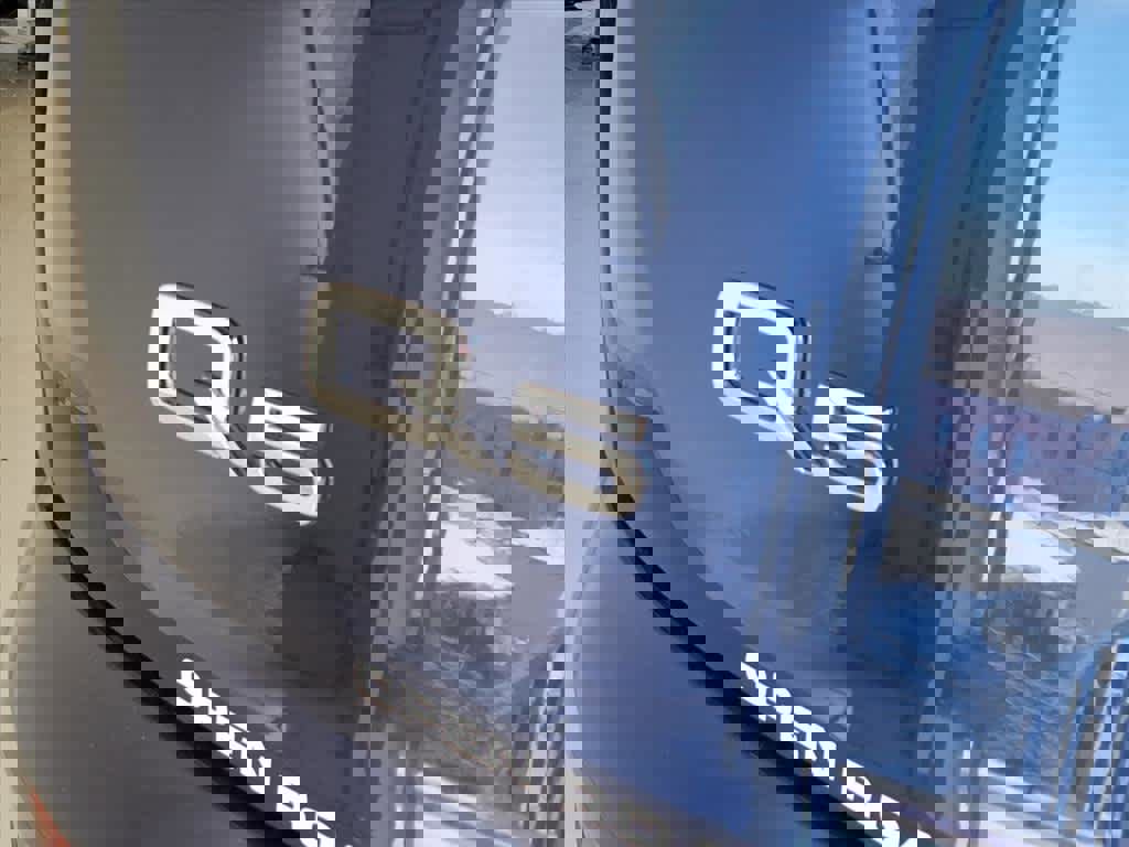 Used 2025 Audi Q5 2.0T Premium Plus image 18