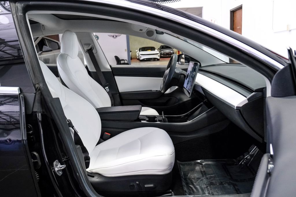 Used 2018 Tesla Model 3 Performance image 36