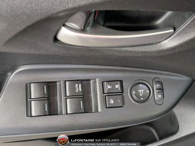 Used 2016 Honda Fit EX image 16