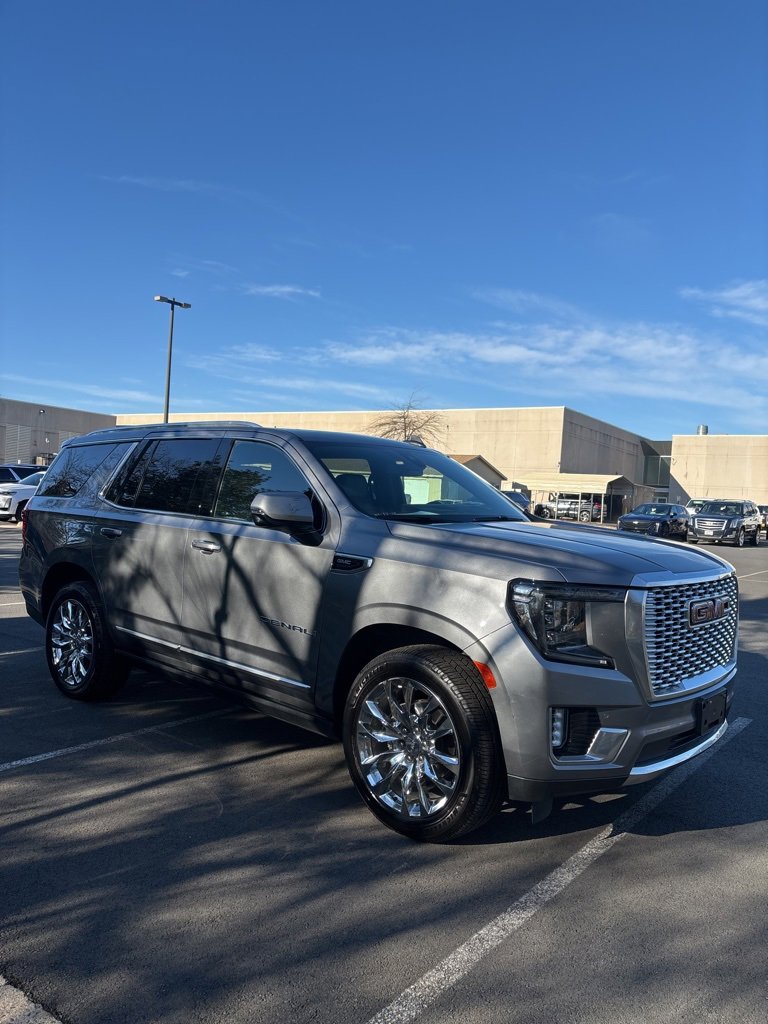 Used 2022 GMC Yukon Denali image 3