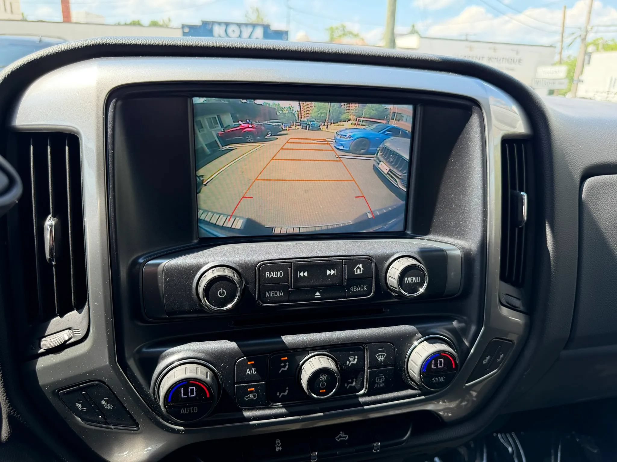 Used 2017 Chevrolet Silverado 1500 LT w/ All Star Edition AWD/4WD image 43