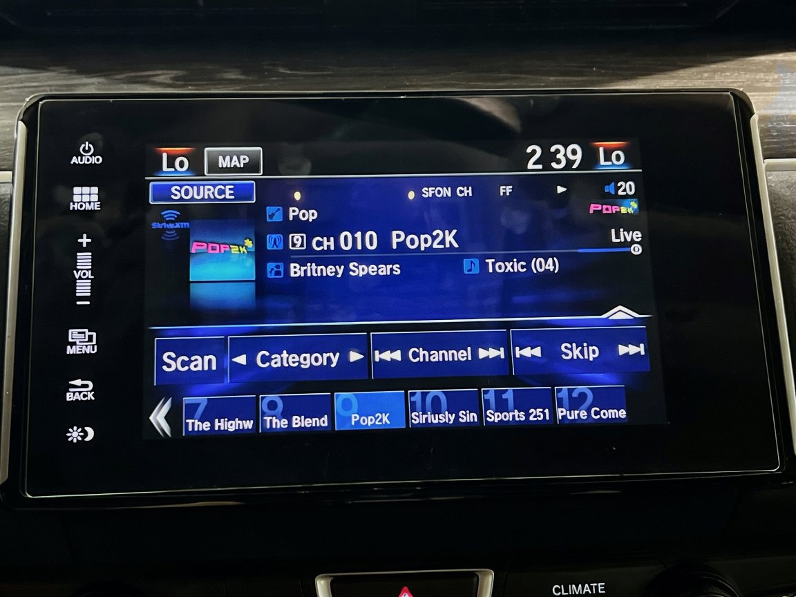 Used 2018 Honda Clarity Touring image 11