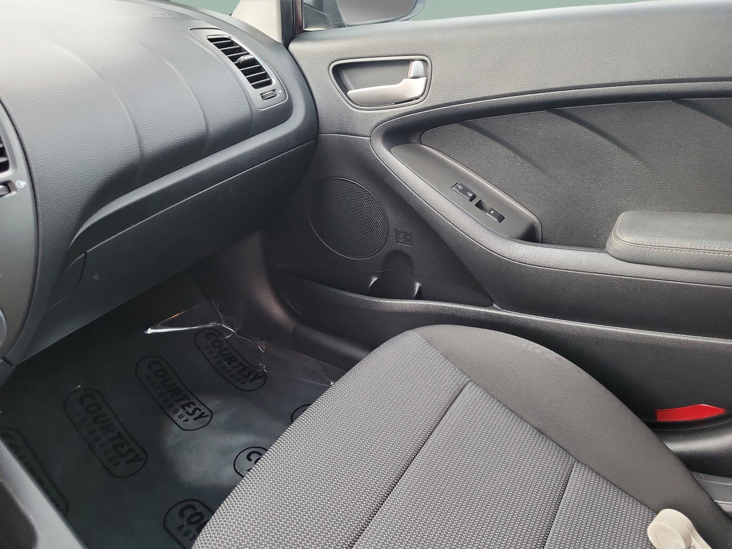 Used 2018 Kia Forte LX FWD image 20