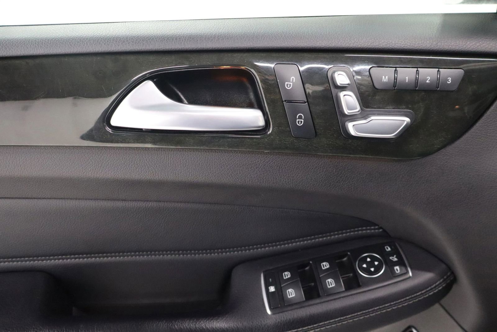 Used 2019 Mercedes-Benz GLS 450 4MATIC w/ Premium 1 Package image 10