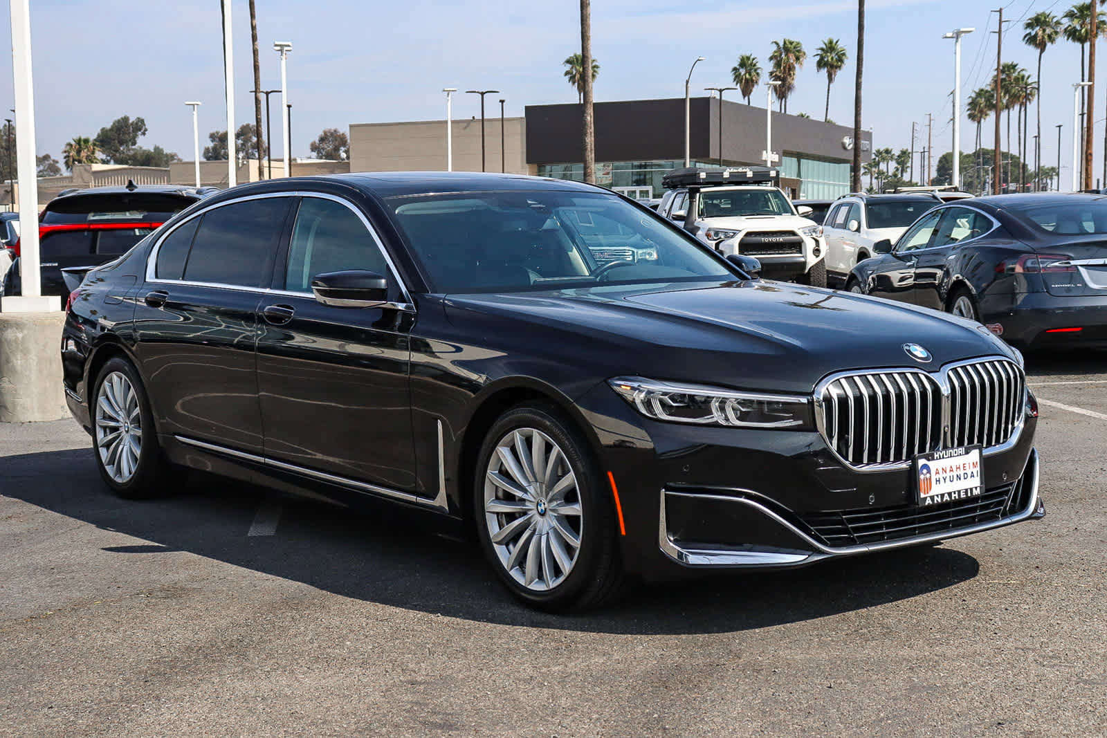 Used 2021 BMW 740i image 3