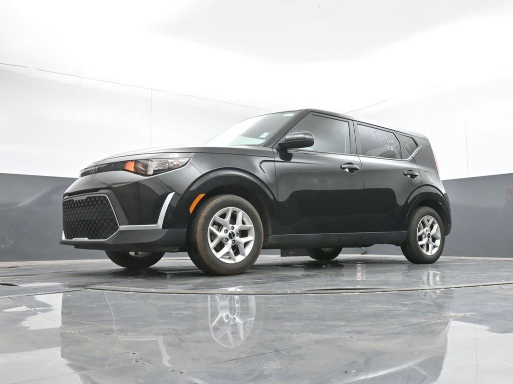 Used 2025 Kia Soul LX w/ LX Technology Package image 36