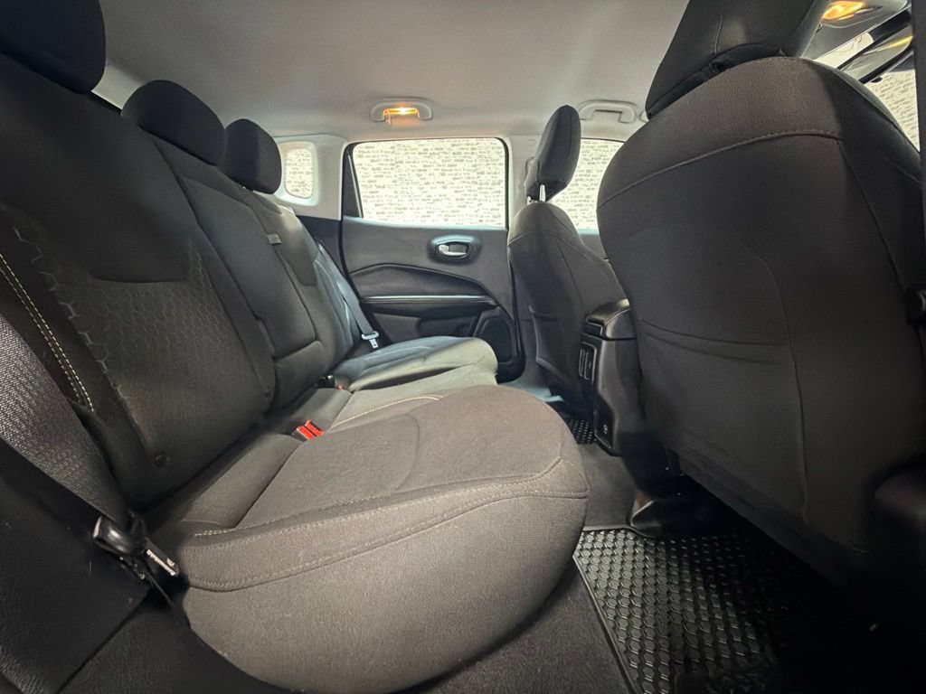 Used 2020 Jeep Compass Sport w/ Cold Weather Group FWD image 13