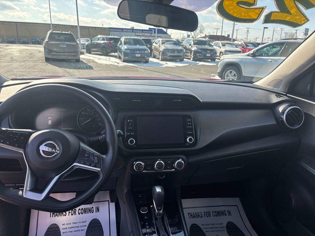 Used 2023 Nissan Kicks SV image 16