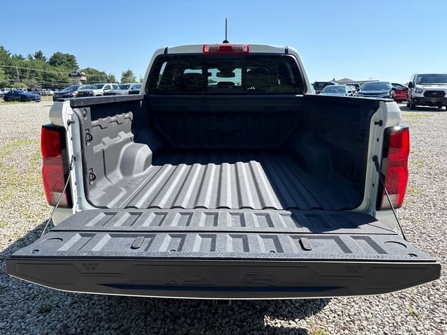 Used 2023 Chevrolet Colorado Z71 w/ Z71 Convenience Package 2 AWD/4WD image 13