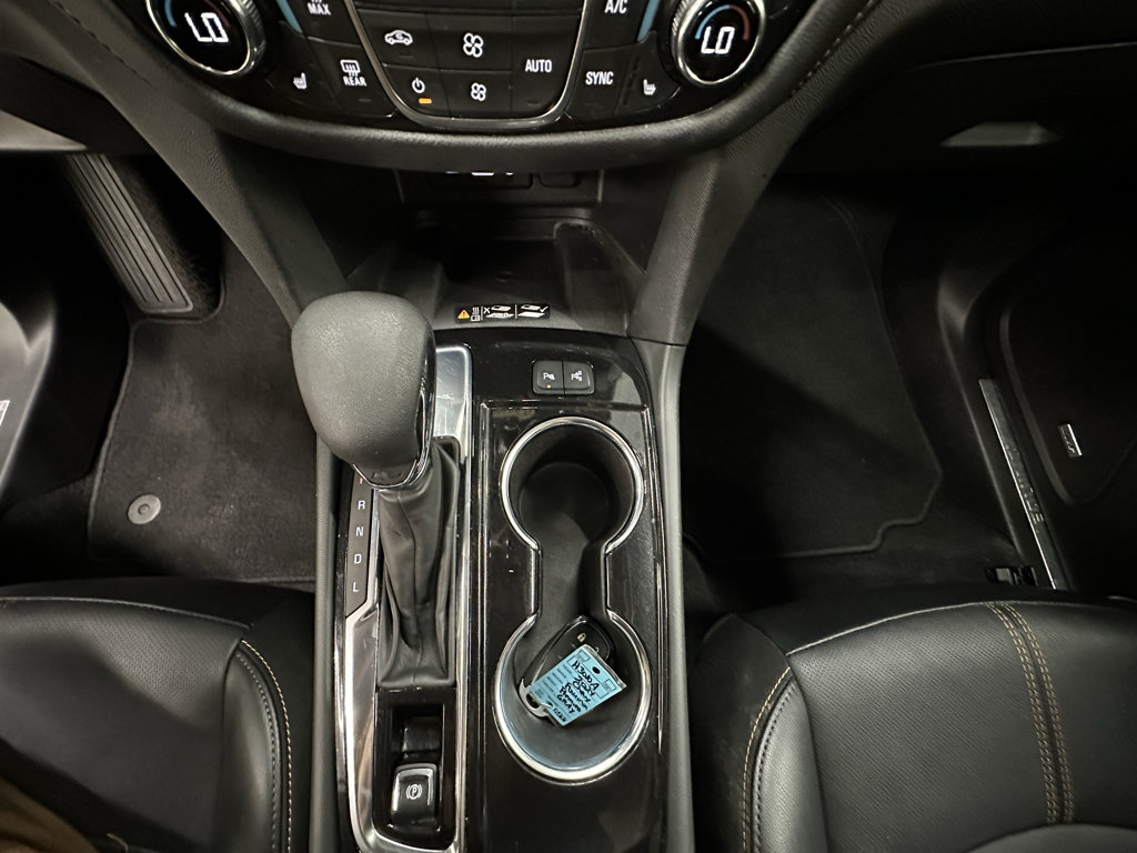 Used 2024 Chevrolet Equinox Premier FWD image 32