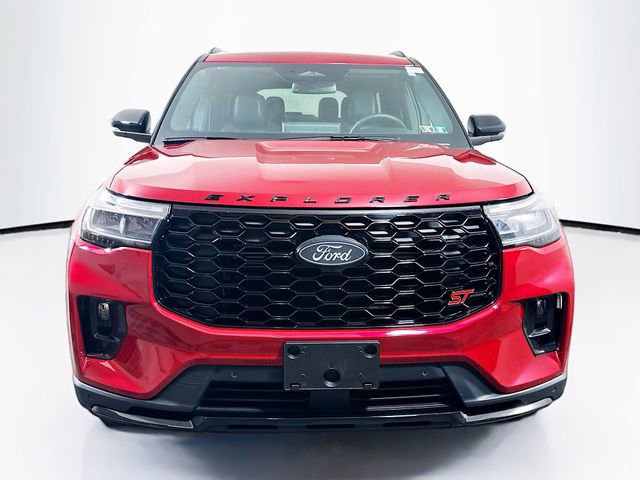 Used 2025 Ford Explorer ST video 2
