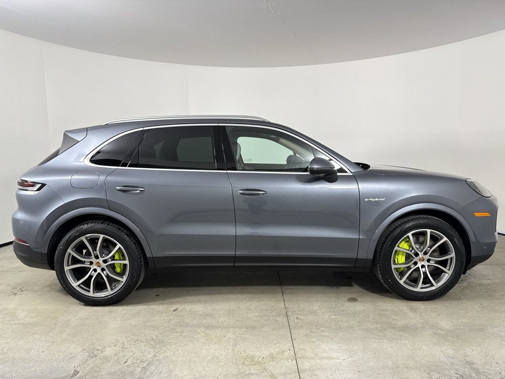 New 2026 Porsche Cayenne E-Hybrid AWD/4WD image 8